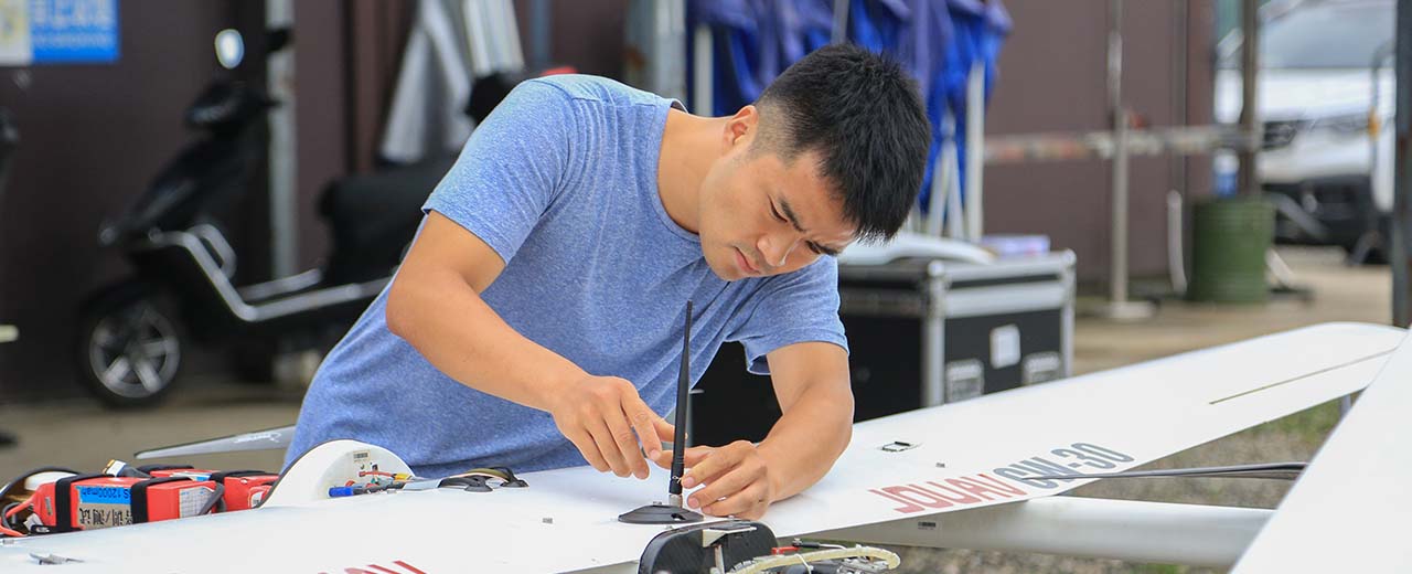 28娱乐CW航磁系统