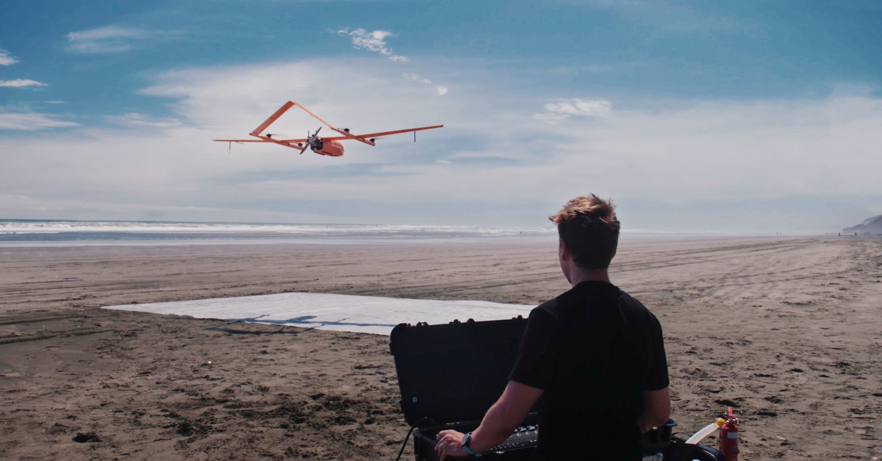 CW-25E takes off from beach